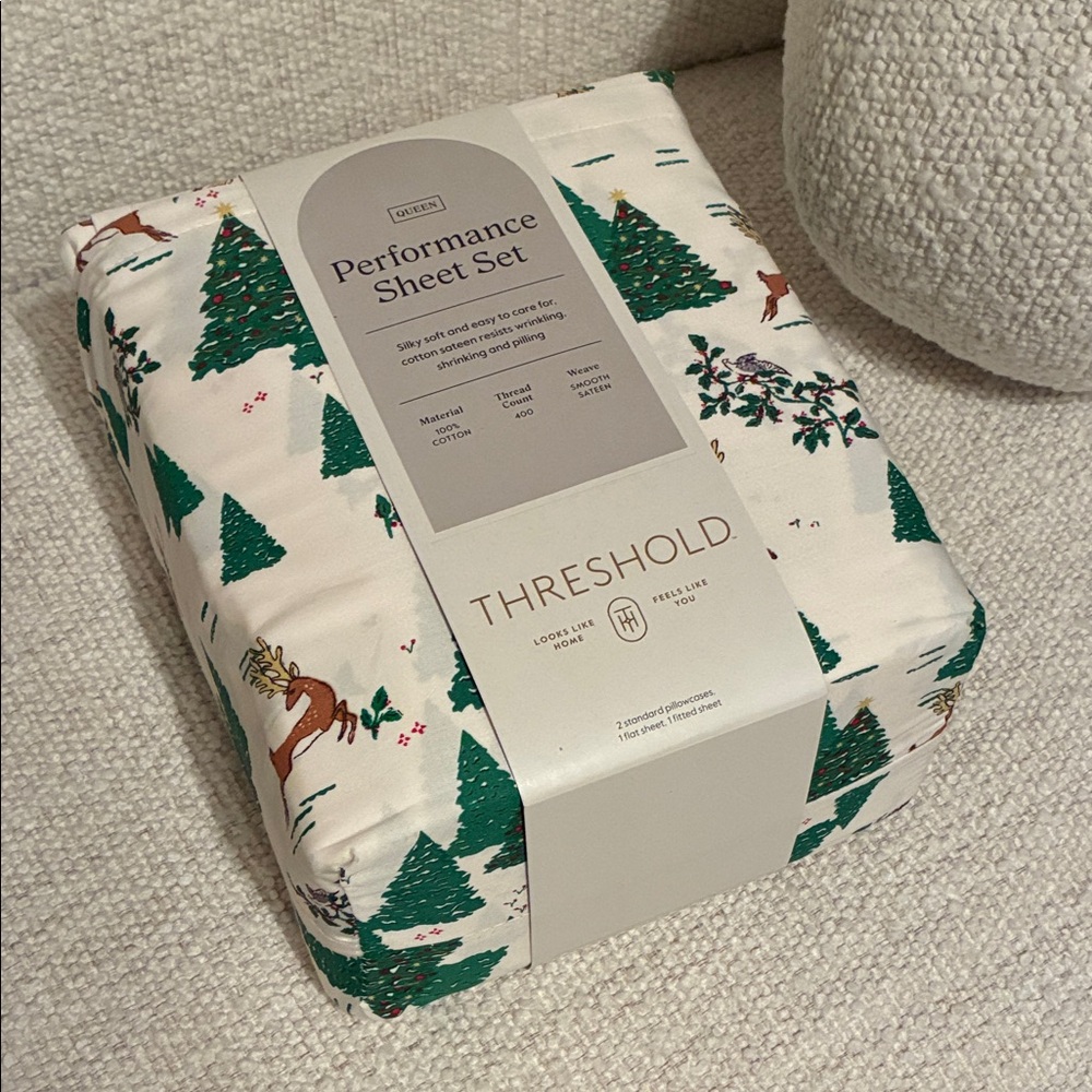 Threshold Holiday Tree and Deer Sheet Set - White and Green - Picture 4 of 5